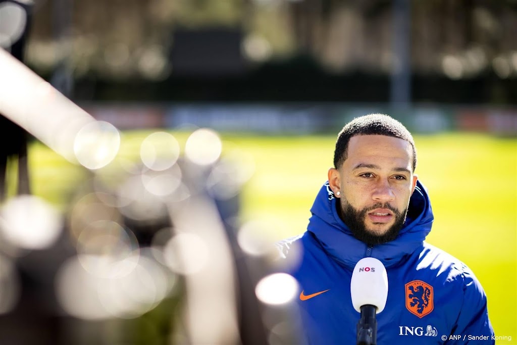 Depay snapt dat hij even niet werd opgeroepen voor Oranje 