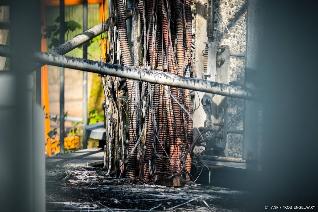 Twee zendmasten in Amsterdam doelwit van brandstichting