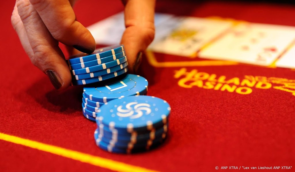 Politie maakt einde aan illegaal pokertoernooi in Zaandam