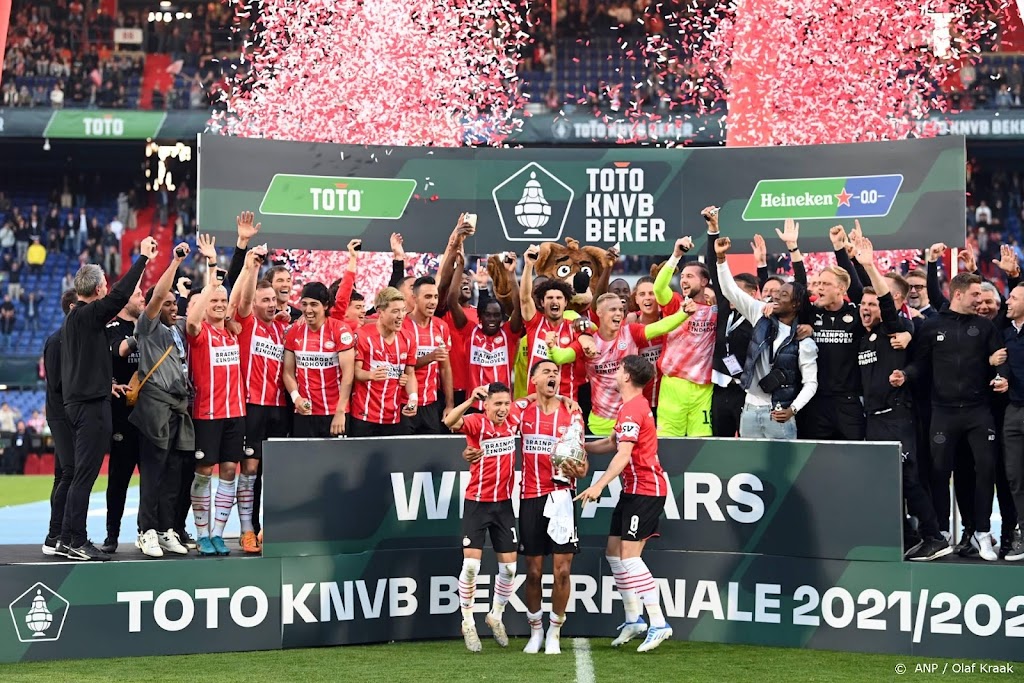 Bijna miljoen mensen zien PSV beker winnen