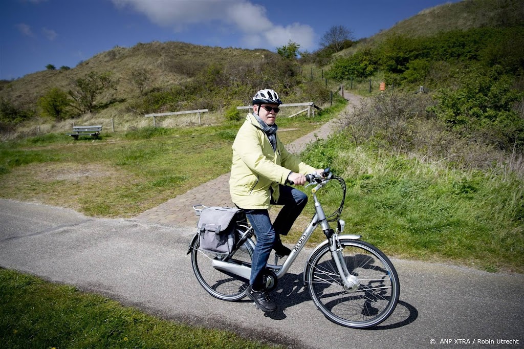 Veilig Verkeer Nederland: fietshelm op en snelheid omlaag