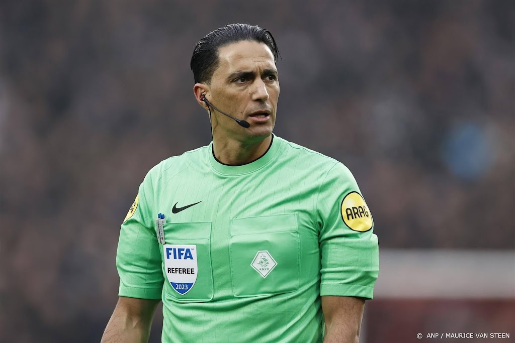 Gözübüyük fluit Europees duel in aanloop naar PSV - Ajax