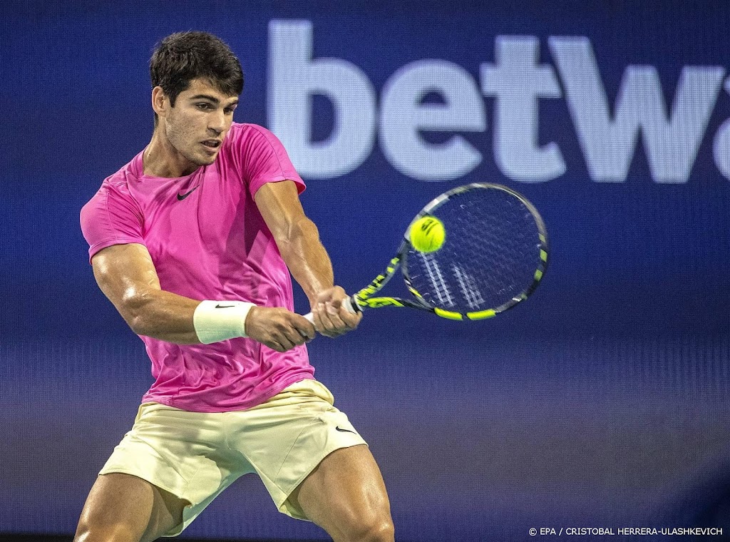 Tennisser Alcaraz laat Borges kansloos in tweede ronde Barcelona