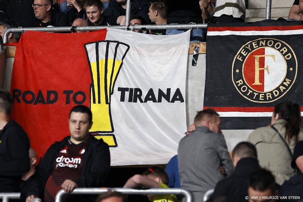 Taakstraffen voor Feyenoordfans voor belediging en bedreiging