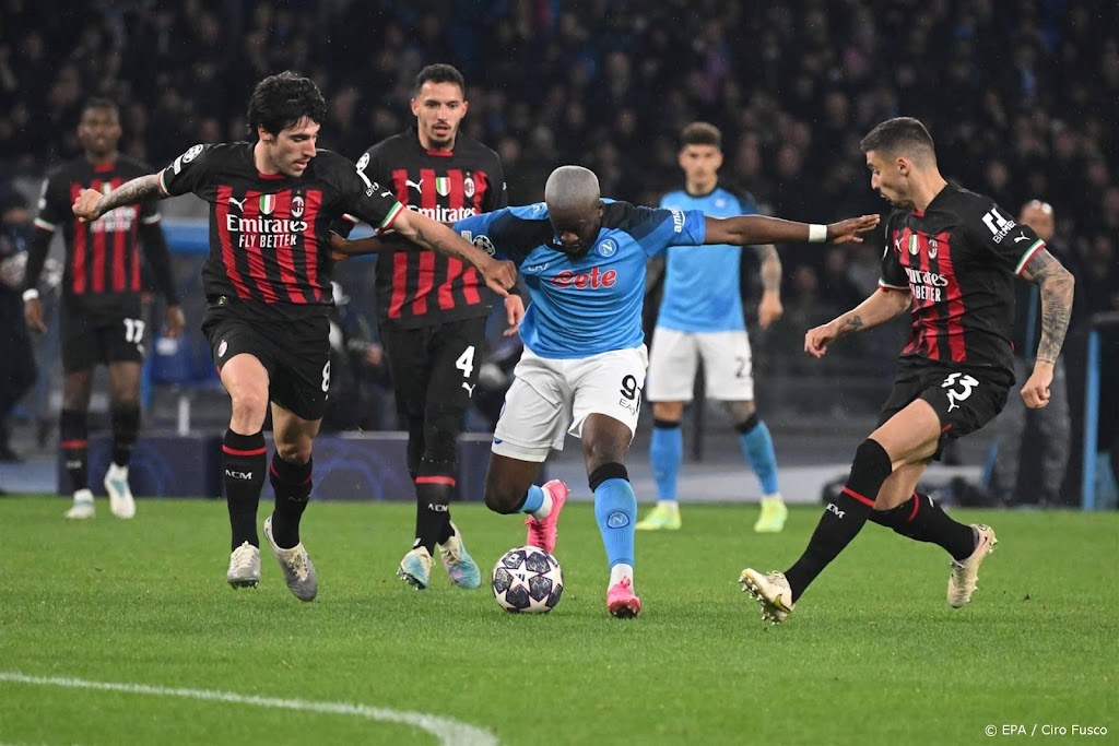 AC Milan naar laatste vier Champions League na 1-1 bij Napoli