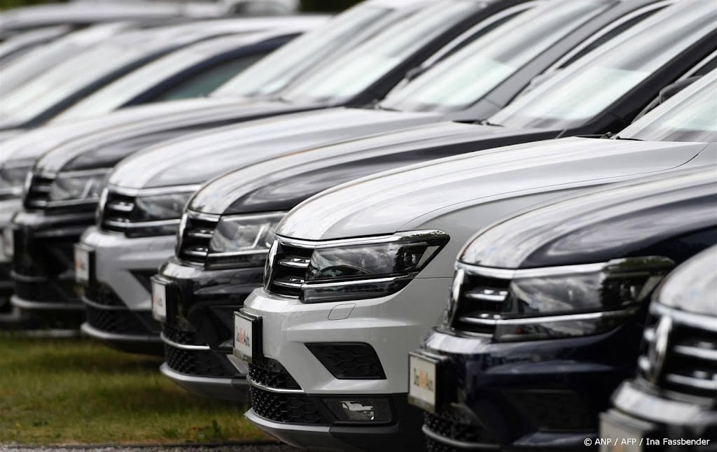 Europese autobranche wijt verkoopdaling aan paasvakantie