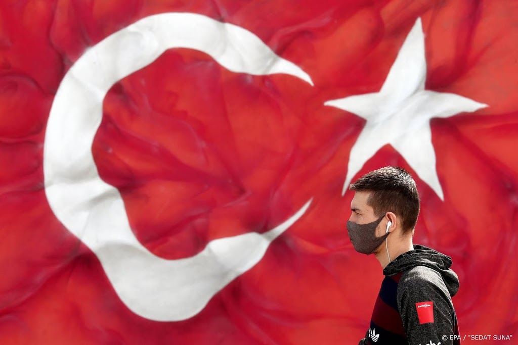 Turkse regering kondigt lockdown rond feestdag af