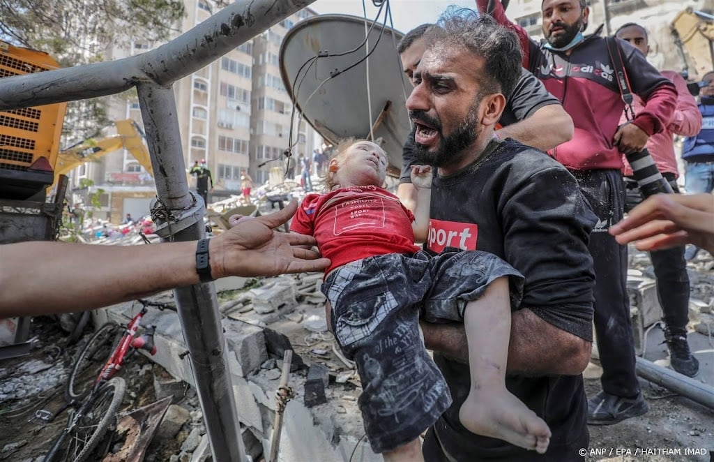 Reddingswerkers Gaza: veel kinderen gedood bij nieuwe aanvallen