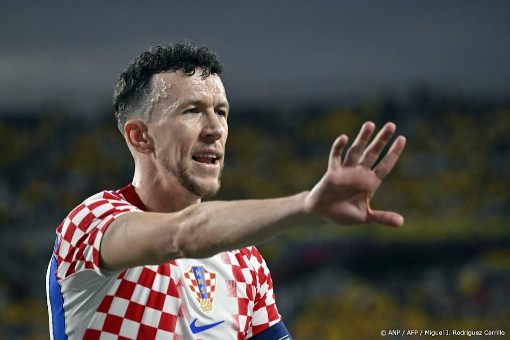 Kroatië met PSV'er Perisic en Ajacied Sutalo naar WK 