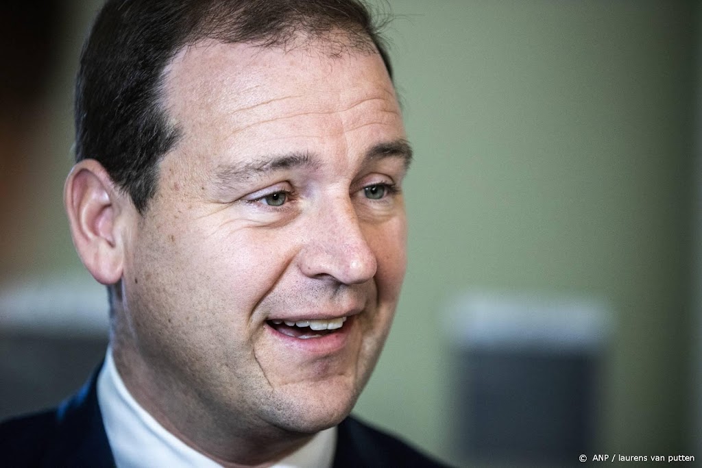 Asscher Europees adviseur Oekraïense vluchtelingen 