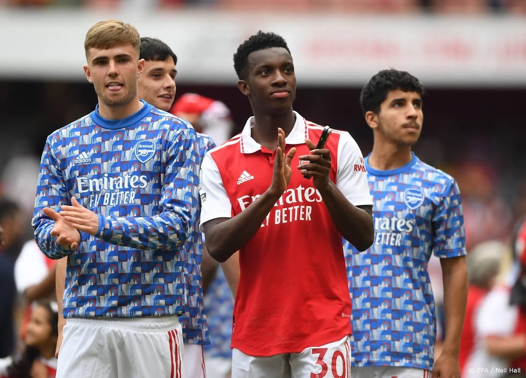 Nketiah verlengt contract en krijgt nummer 14 bij Arsenal