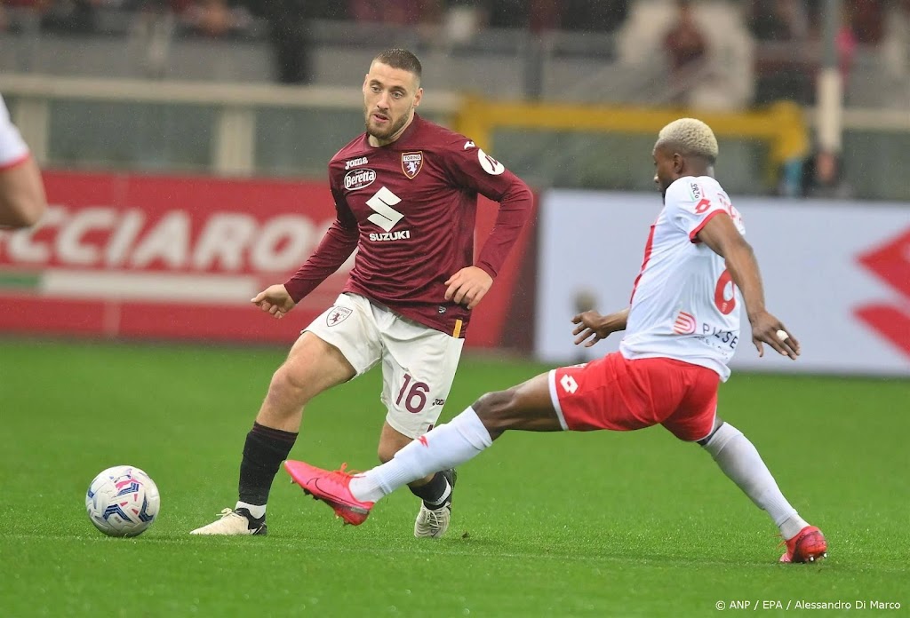 Kroatië is middenvelder Vlasic rest van EK kwijt