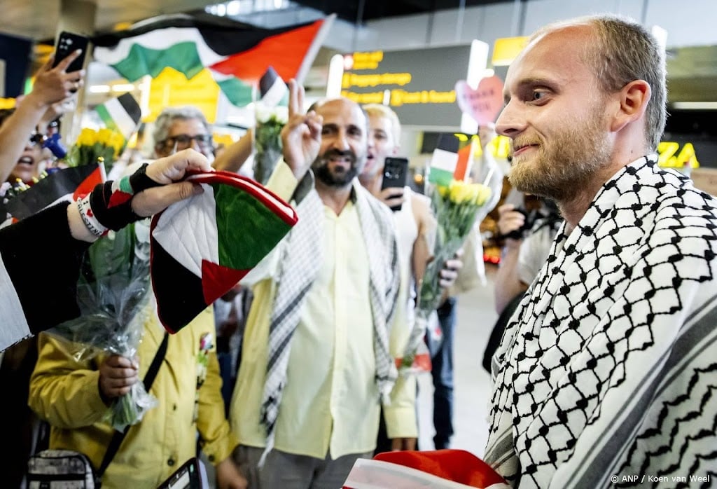 Kapitein Madleen twee keer naar ziekenhuis na detentie in Israël