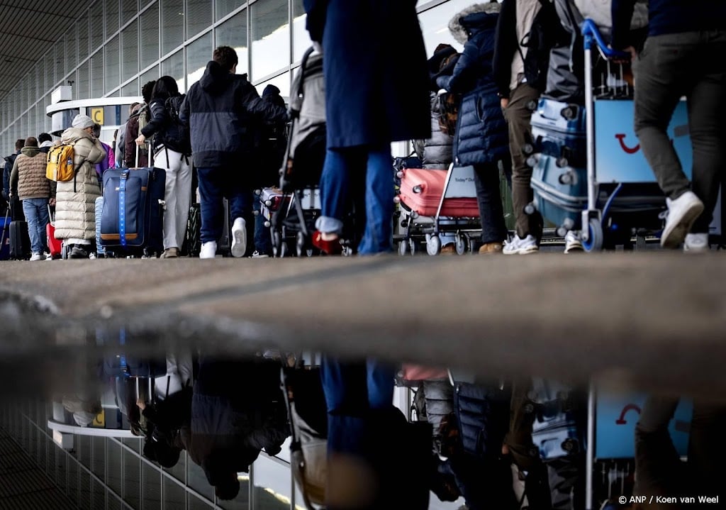 Ook in mei meer reizigers op Schiphol ondanks onrust in Golfregio