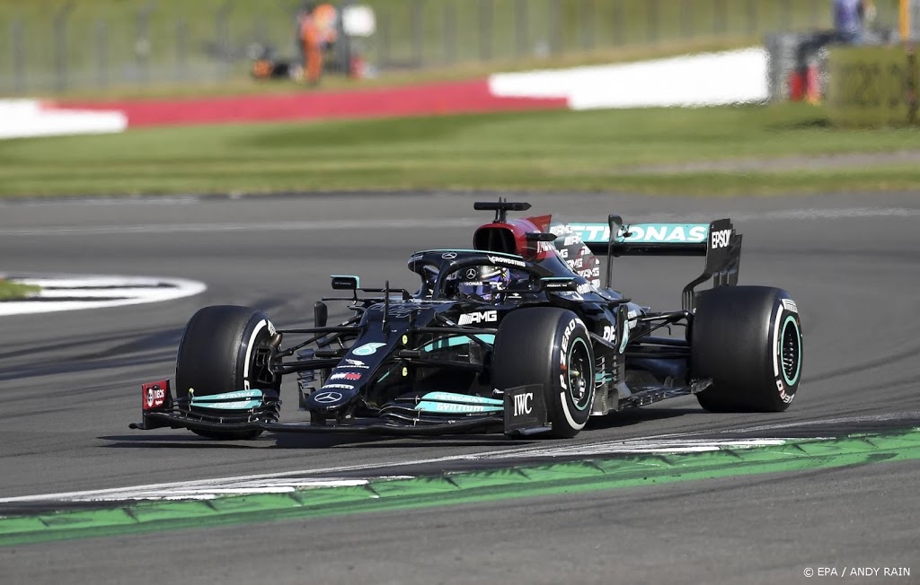 Hamilton over crash Verstappen: het was agressief van twee kanten