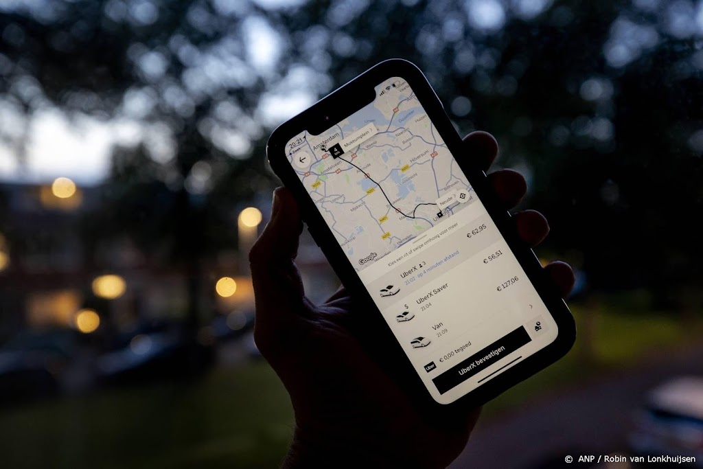 Uber verliest kort geding, moet zich blijven houden aan taxi-cao