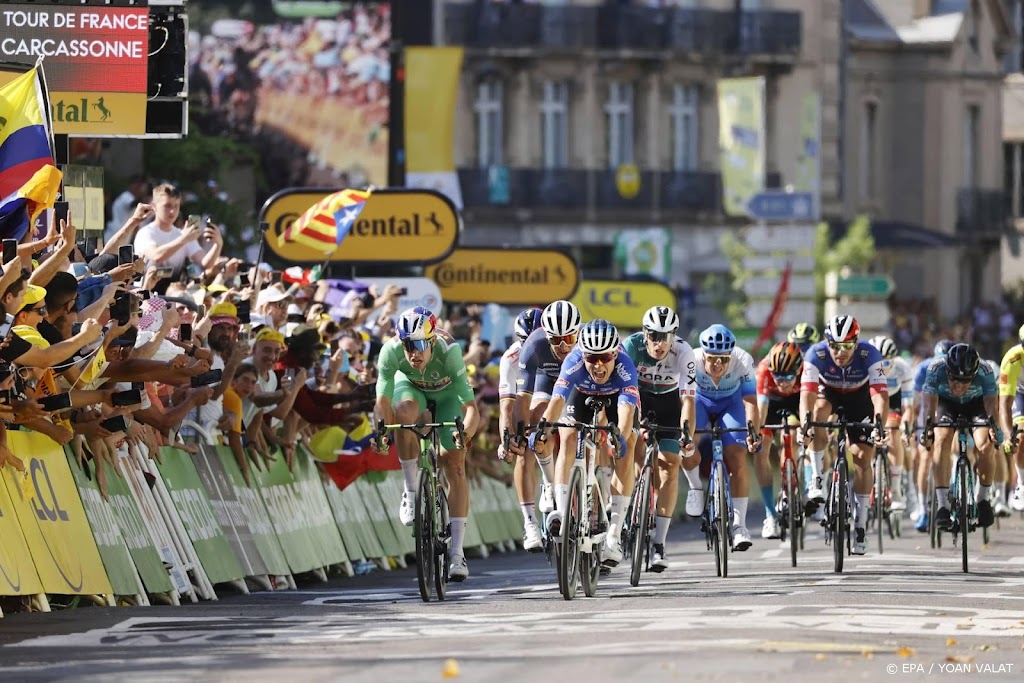 Twee renners van buiten top 20 testen positief in Tour de France