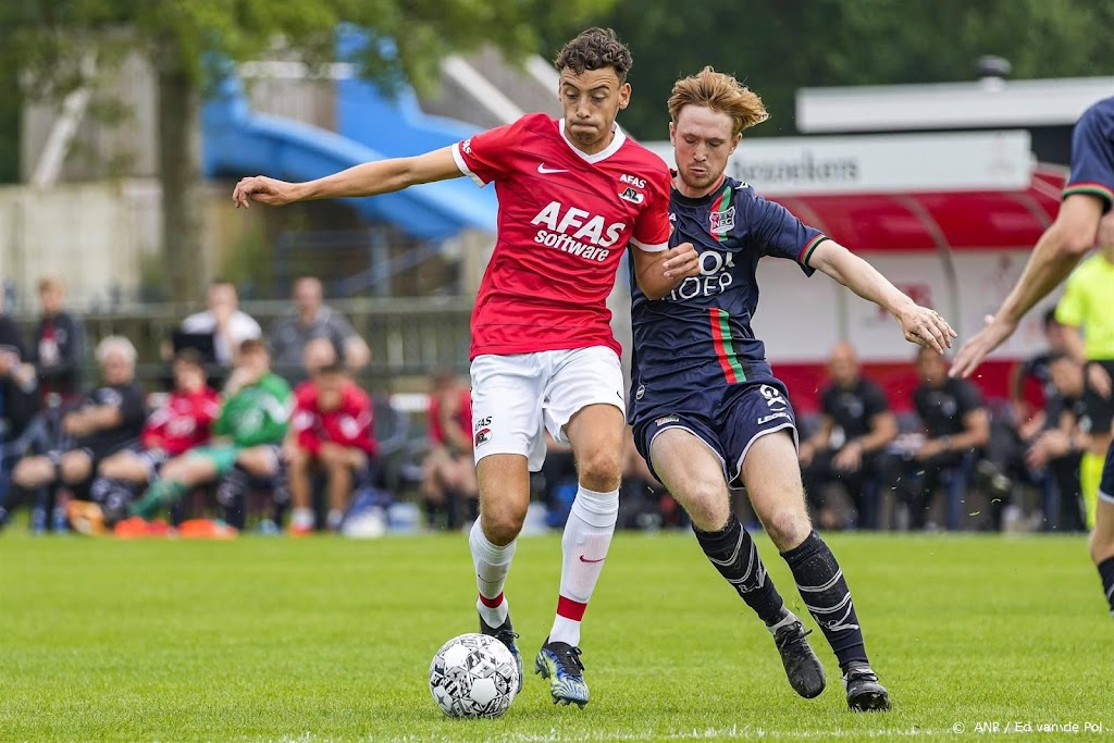 PEC Zwolle huurt voetballer Buurmeester van AZ