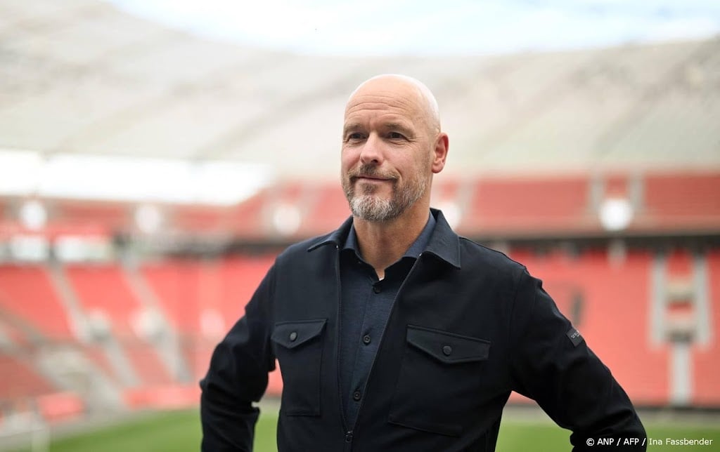 Ten Hag debuteert bij Bayer Leverkusen met ruime nederlaag