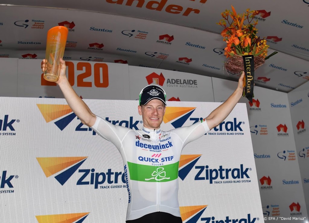 Ierse renner Bennett pakt zege in derde etappe Ronde van Wallonië