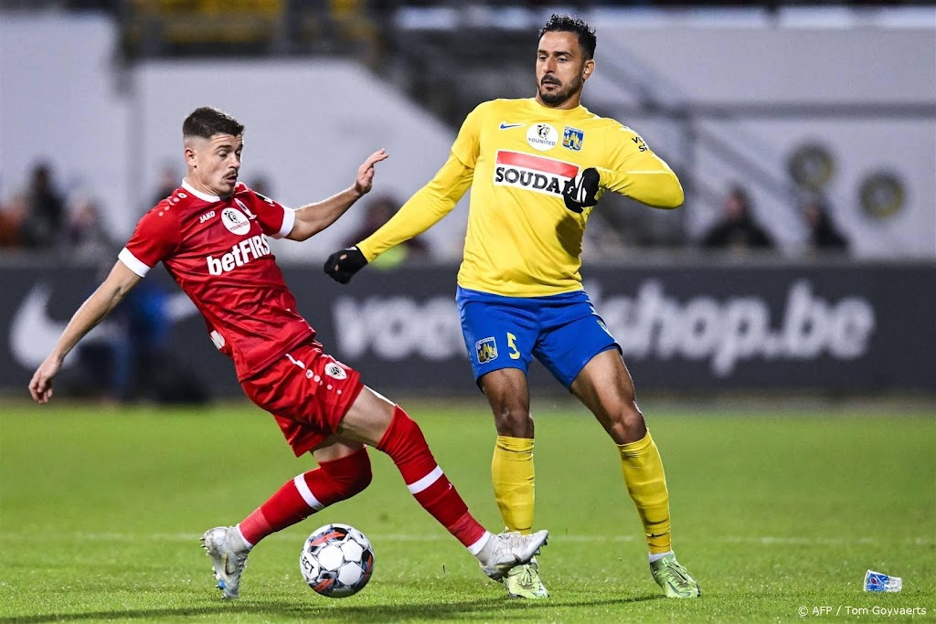 Voormalige FC Twente-aanvaller Chadli definitief naar Westerlo