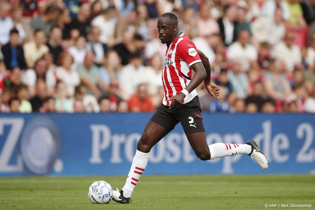 Rechtsback Teze verlaat PSV voor AS Monaco