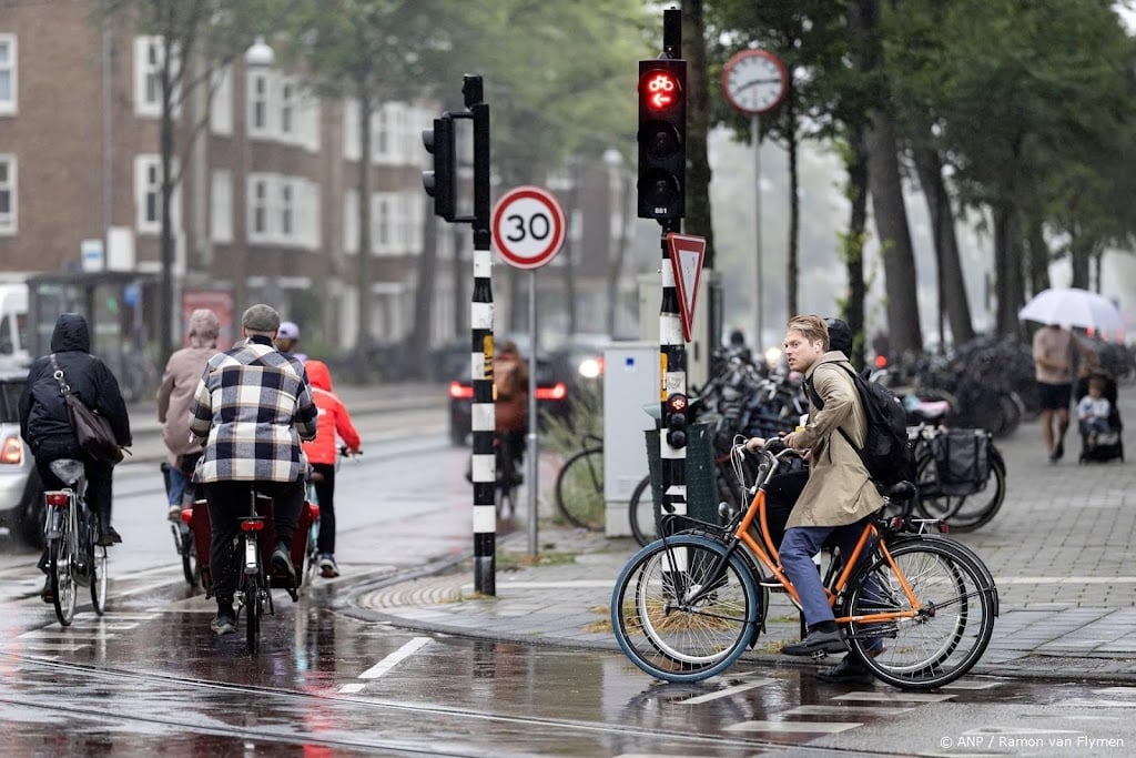 Rijkswaterstaat: regen geeft verlichting, herstel duurt maanden