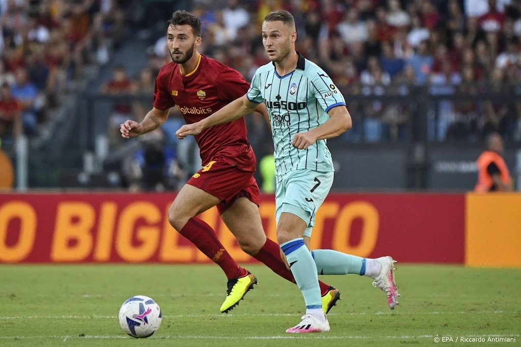 Koploper Atalanta wint bij AS Roma, trainer Mourinho krijgt rood