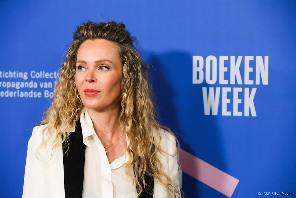 Boek 't Hooge Nest van Roxane van Iperen wordt theaterstuk