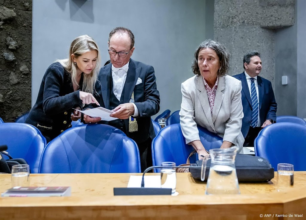 EU-Commissie: huidige asielregels blijven bindend voor Nederland