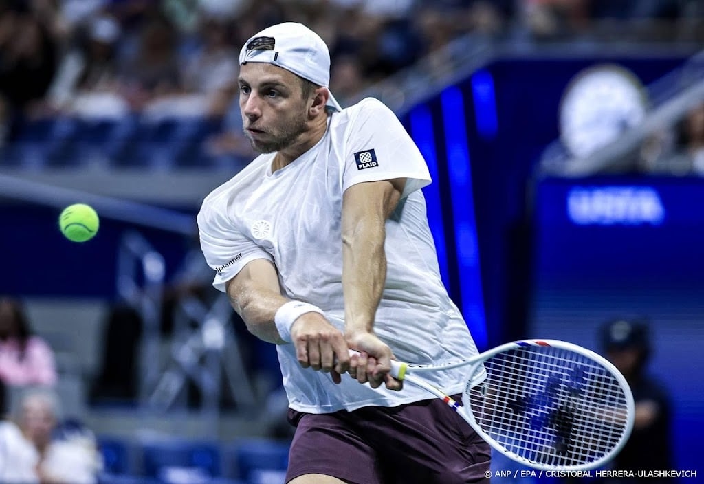 Griekspoor overtuigt tegen Mejía en zet tennissers op 2-0