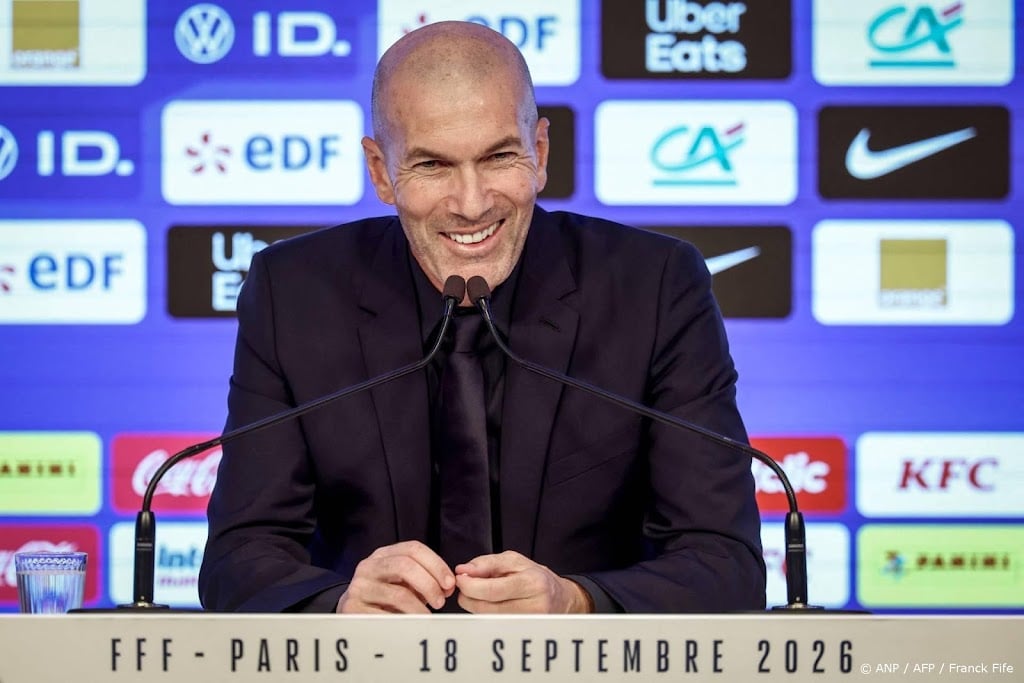 Nieuwe Franse bondscoach Zidane selecteert vijf debutanten
