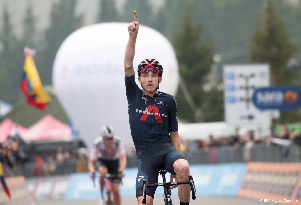 Geoghegan Hart laat Ineos opnieuw juichen in Giro