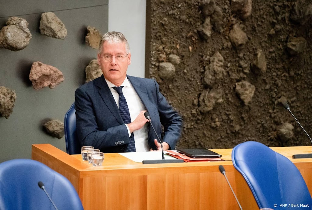 Slob gaat praten met Omroep Gelderland, die voetbalstadions mijdt