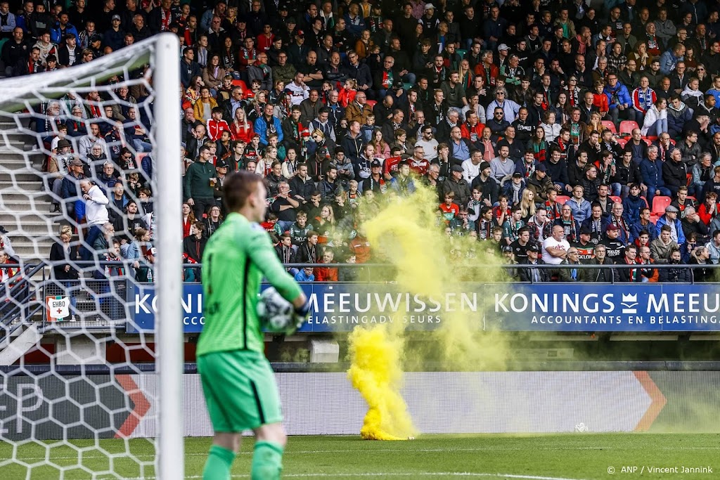 KNVB en clubs klaar met gedrag fans: misstanden moeten stoppen