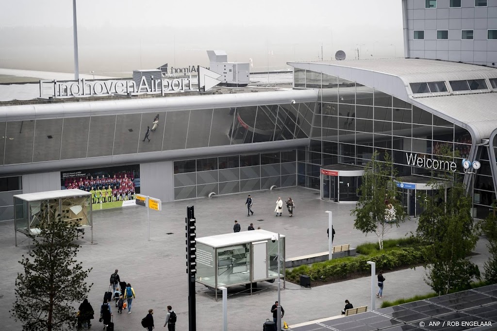 Vliegverkeer Eindhoven Airport weer op gang na verdwijnen mist