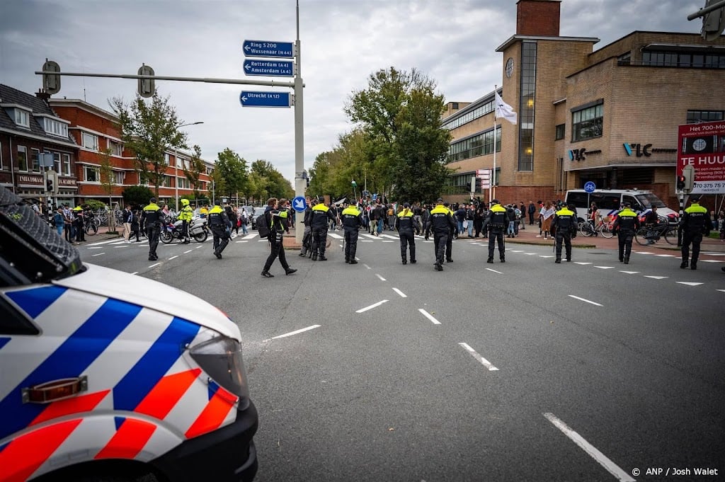 Politie grijpt in bij pro-Palestijnse demonstratie in Den Haag