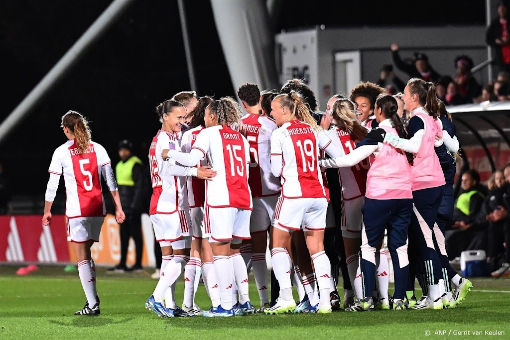 Voetbalsters Ajax verslaan Zürich weer en plaatsen zich voor CL