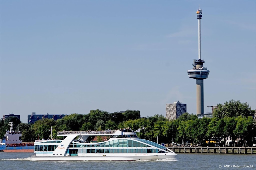 Palestijnse vlag geprojecteerd op Euromast in Rotterdam