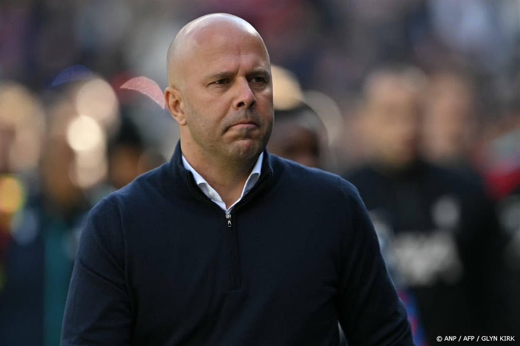Slot wil pas na zware reeks wedstrijden oordelen over Liverpool