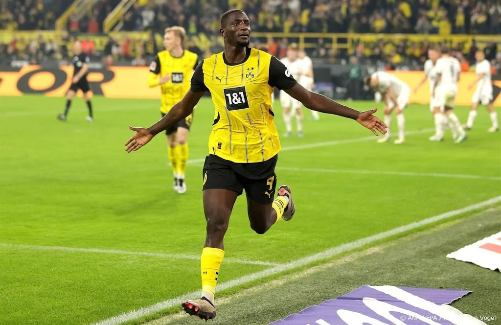 Guirassy kopt Borussia Dortmund in slotfase langs St. Pauli