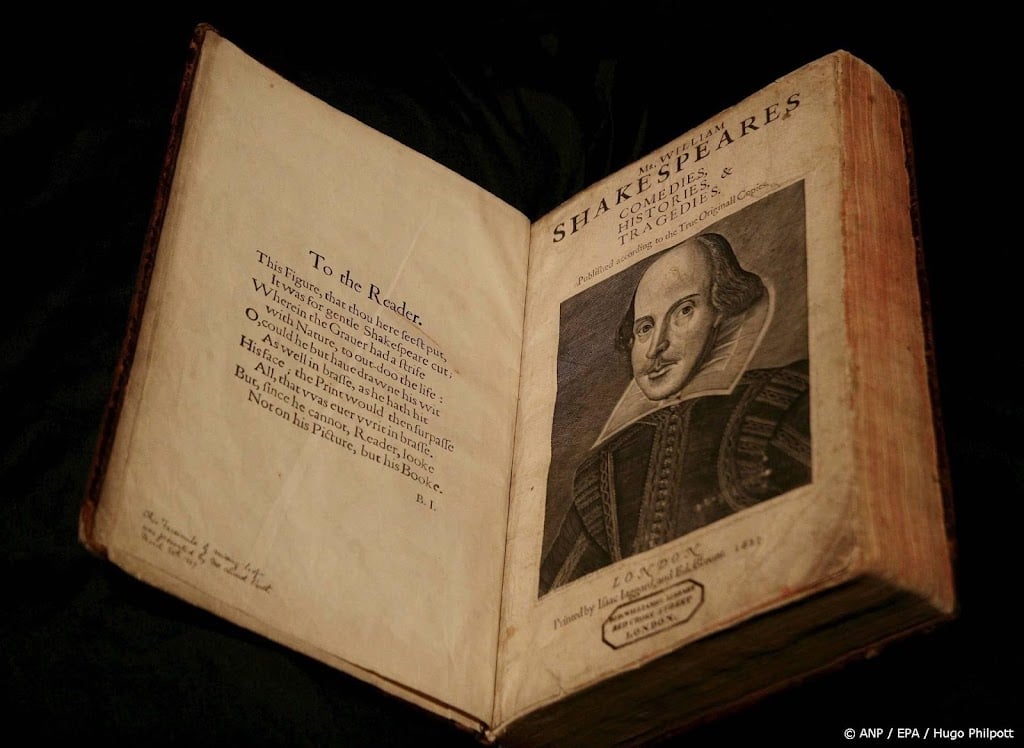 Huis Shakespeare beschadigd door achteruitrijdende automobilist