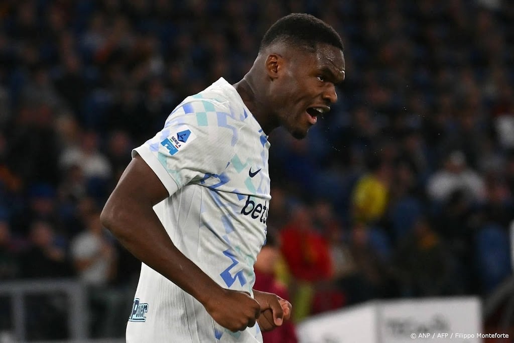 Internazionale wint uitduel met AS Roma om koppositie