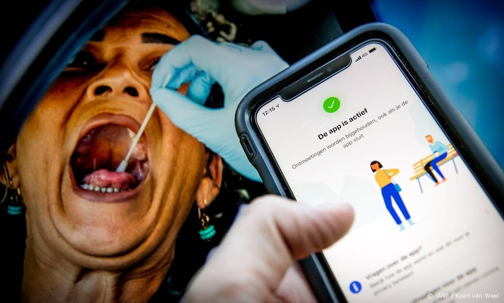 De Jonge: minder valse meldingen in volgende versie corona-app