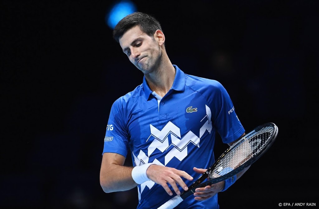 Djokovic hard onderuit tegen Medvedev in ATP Finals