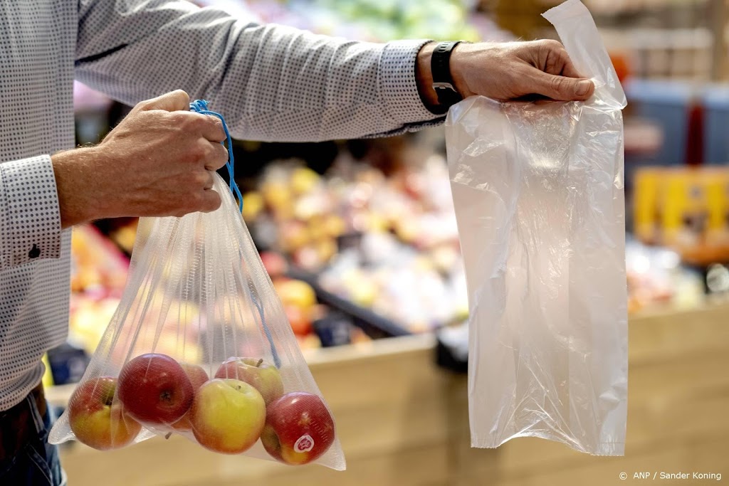 Milieuclubs willen dat Ahold meer zegt over gebruik plastic
