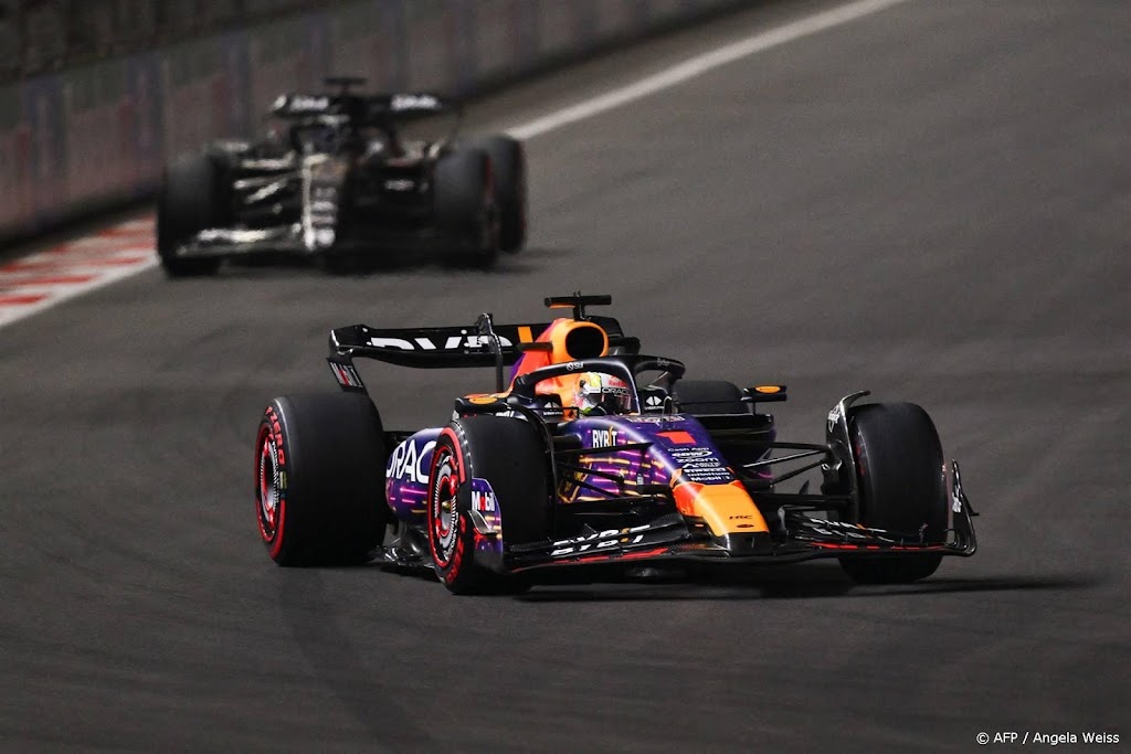 Leclerc pakt pole in GP Las Vegas, derde tijd Verstappen