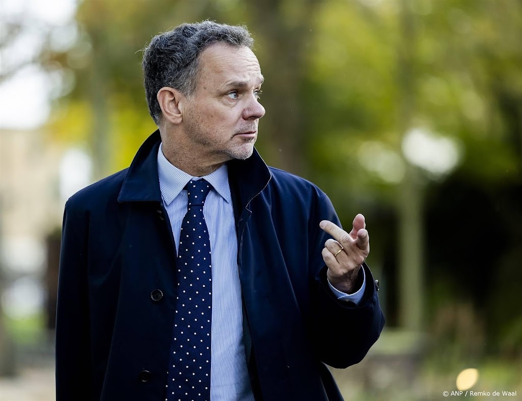 Veldkamp roept Europarlement op snel nieuwe Commissie te kiezen 