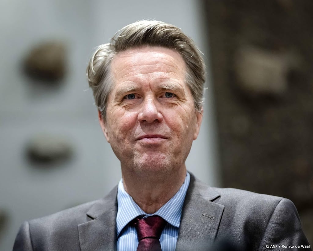 Bosma wil door als 'saaie' en 'stabiele' voorzitter