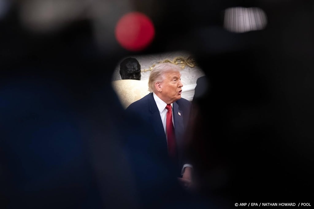 Trump wil nieuwszender aanpakken na kritische vragen